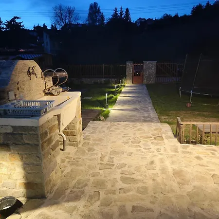 The Bird Casa de hóspedes Bosnek