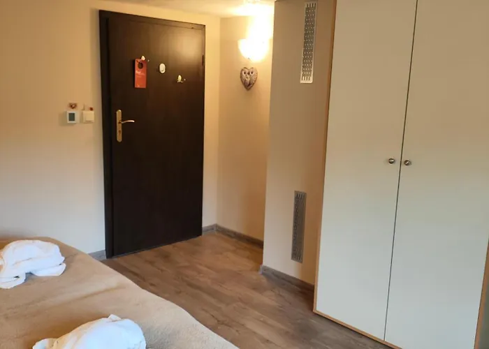 Къща за гости The Bird Боснек