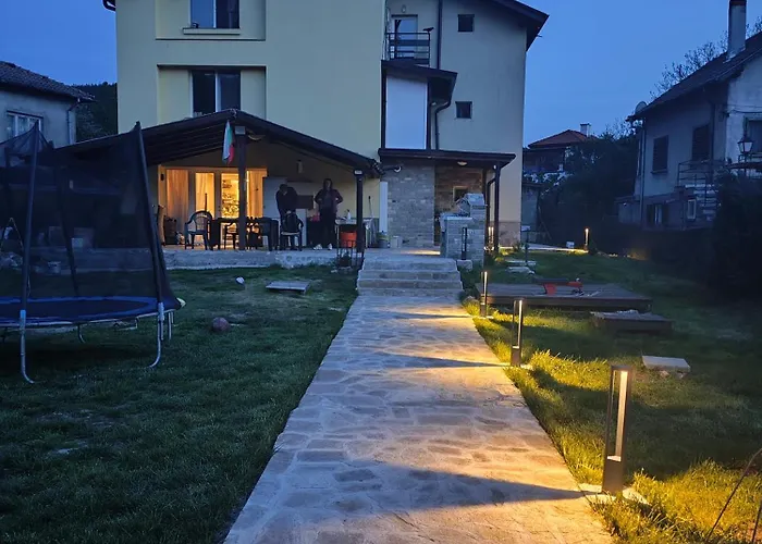 The Bird Къща за гости *