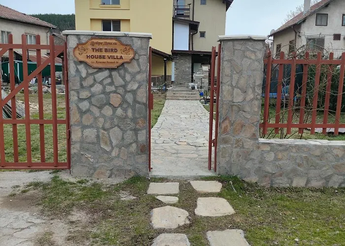 The Bird Къща за гости Боснек