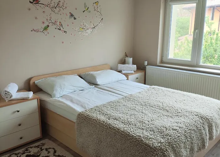 Къща за гости The Bird