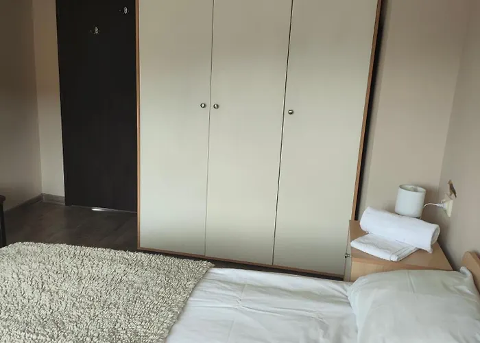 Къща за гости The Bird *