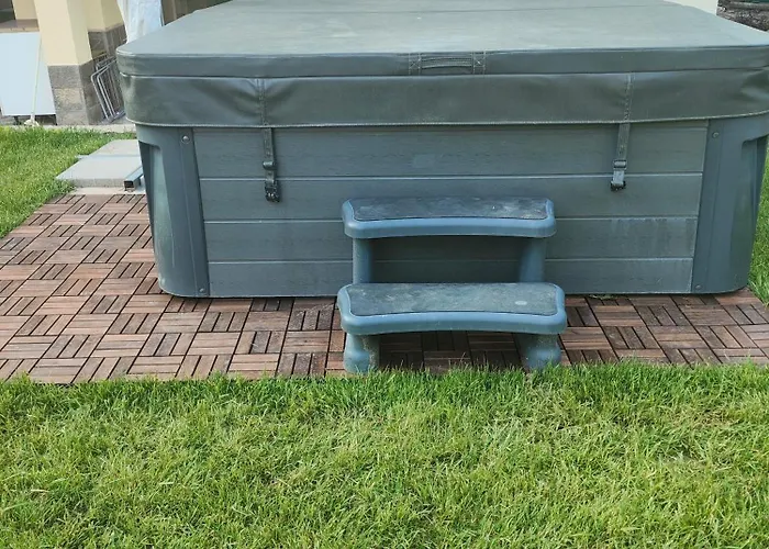 Къща за гости The Bird