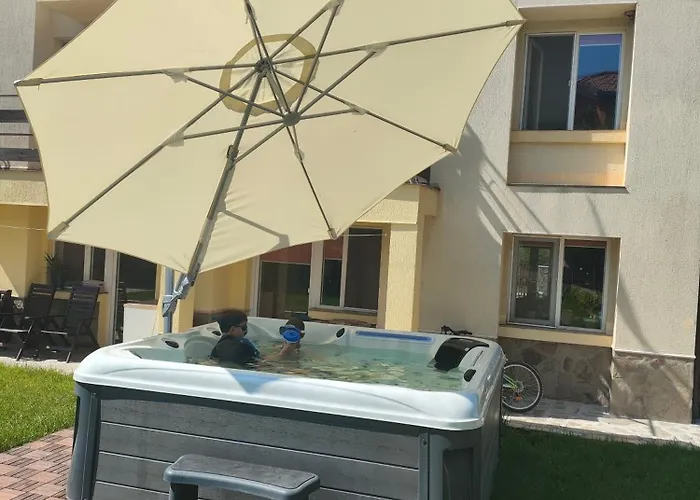 Къща за гости The Bird