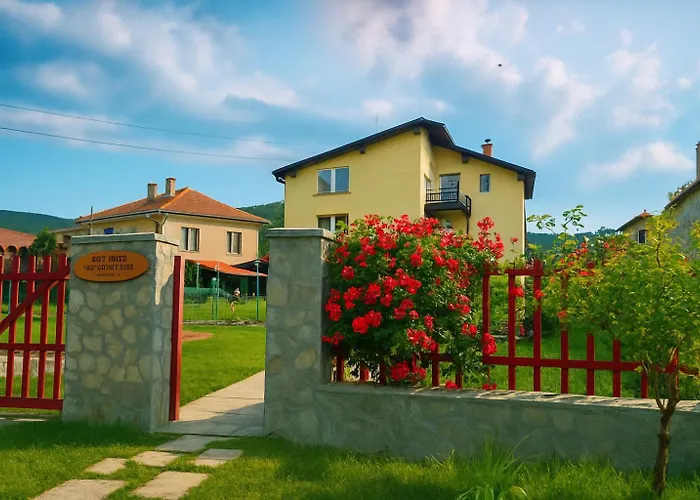 The Bird Къща за гости Боснек