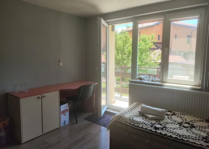 The Bird Къща за гости Боснек