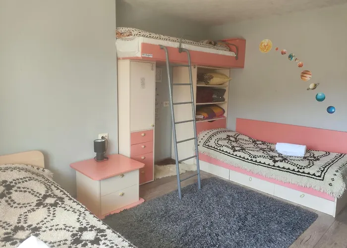 Къща за гости The Bird *