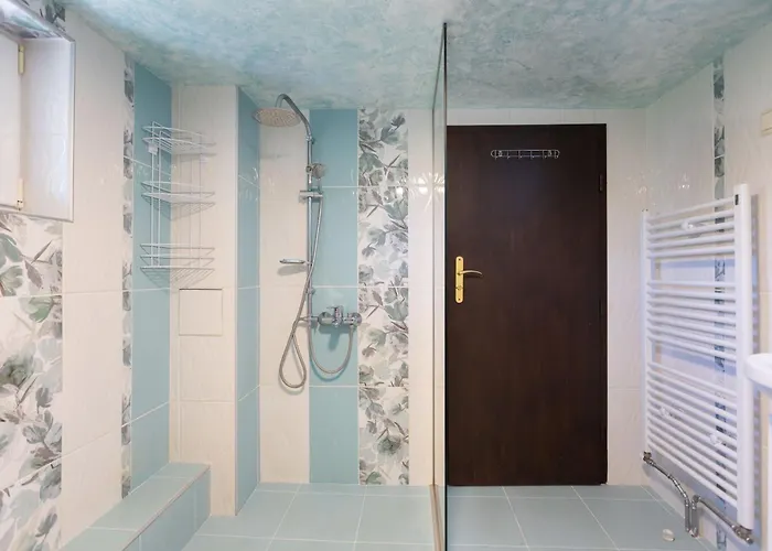 Къща за гости The Bird *